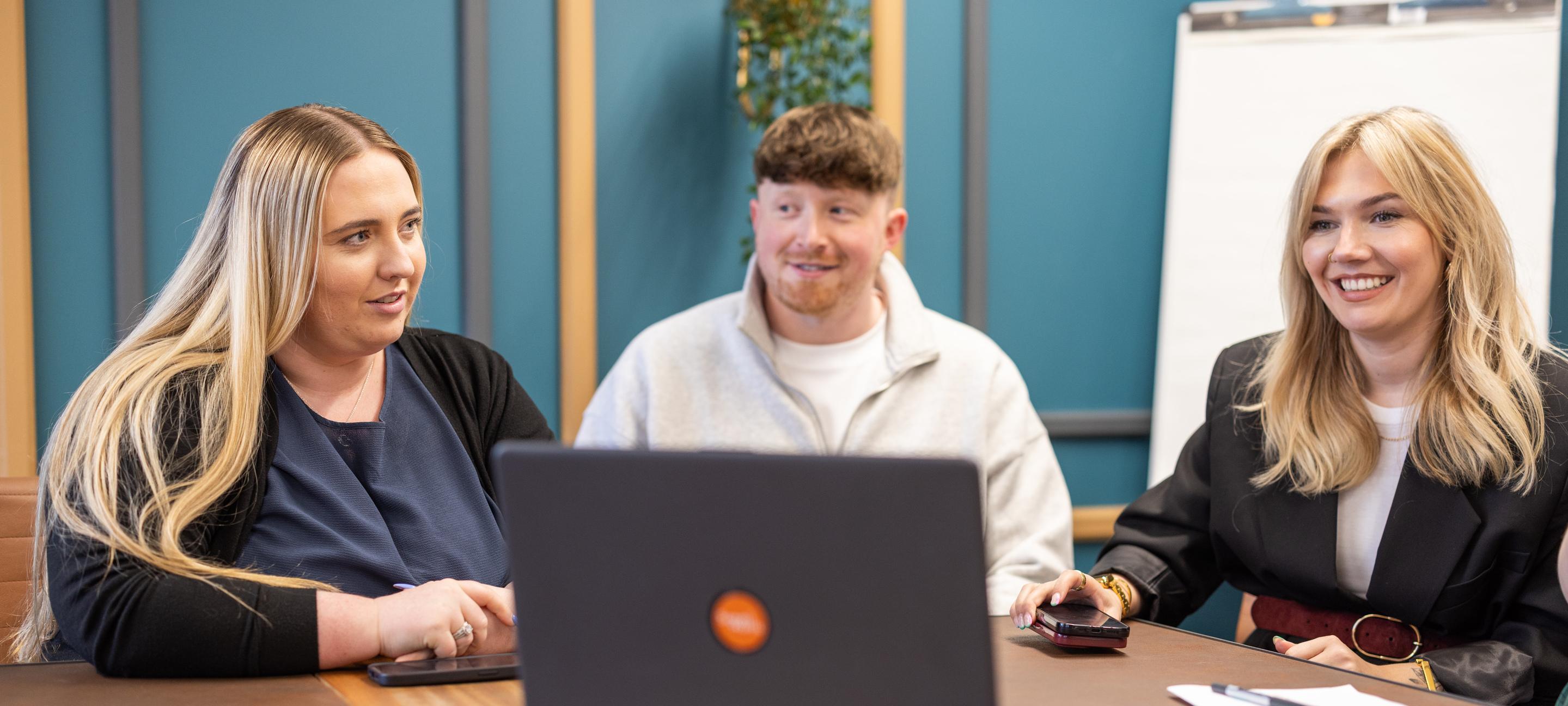 Working Flexibly vs Flexible Working: A Practical Guide for Employers